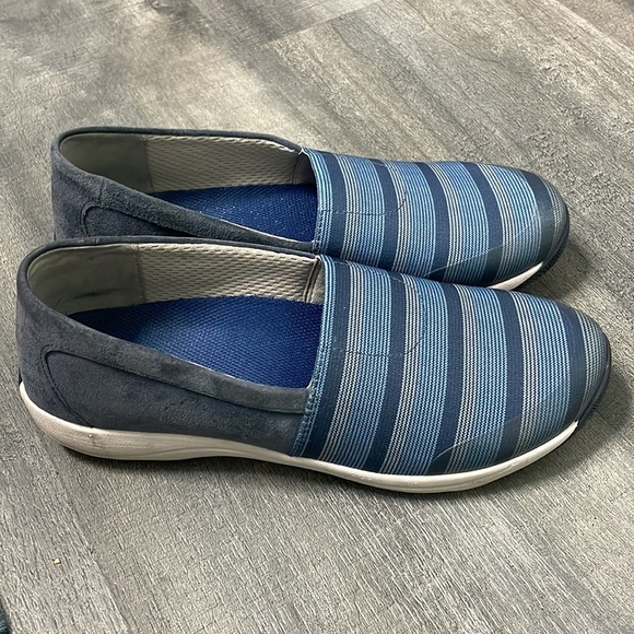 Dansko Harriet Blue Stretch Suede Leather Slip-on 38 - Picture 4 of 9